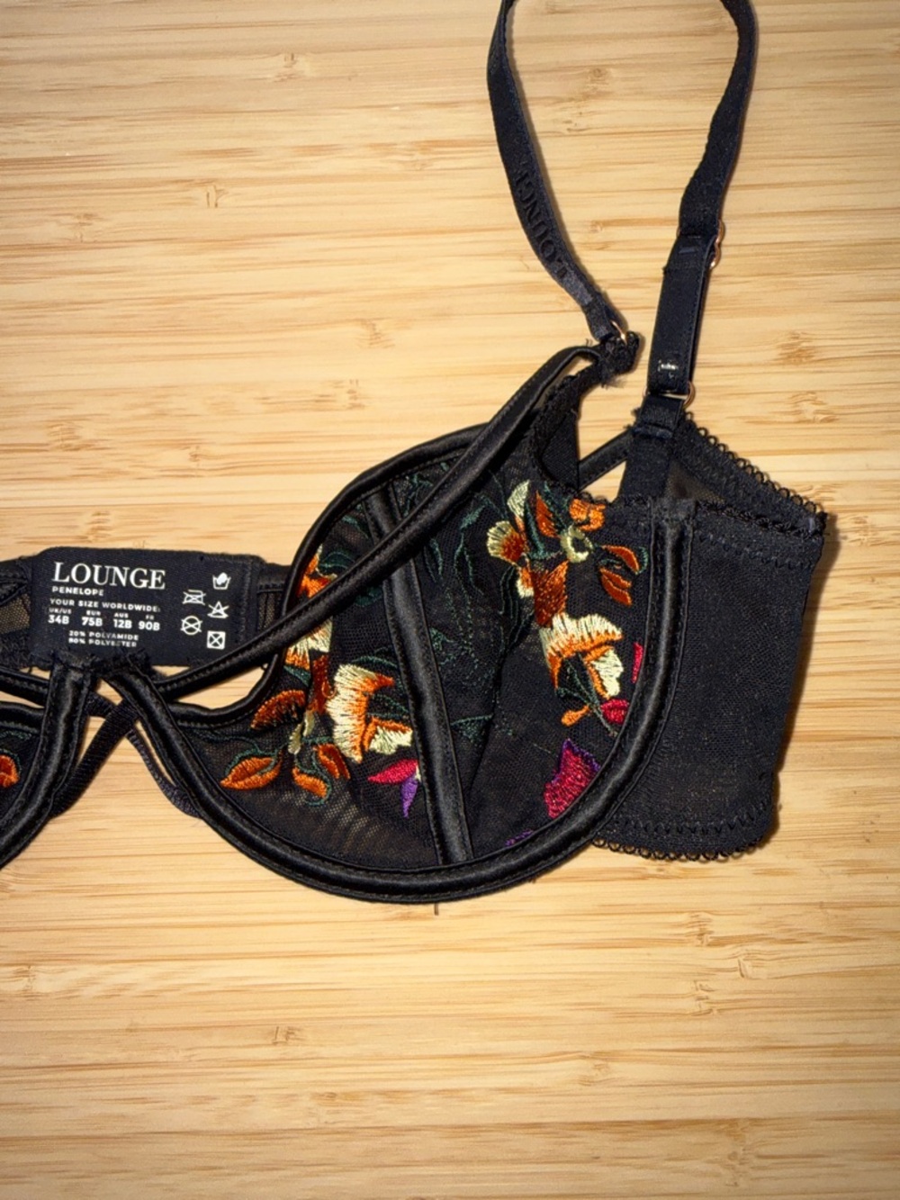 Lounge “Penelope” 3-Piece Embroidered Lingerie Set - Picture 6 of 11